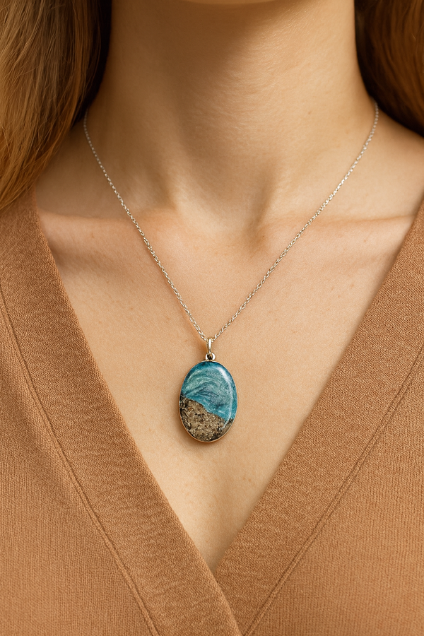 Beautiful Cremation Jewelry and Keepsakes